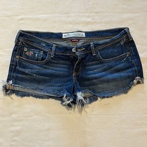 Hollister jean shorts size 9